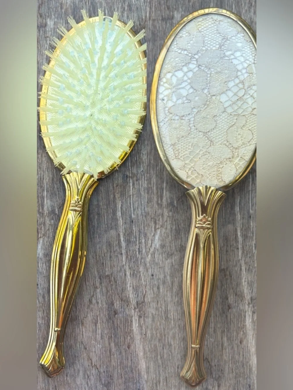 Vintage 70’s Vanity Hair Brush Lace Detail Gold Tone w/ Removable Brush Head